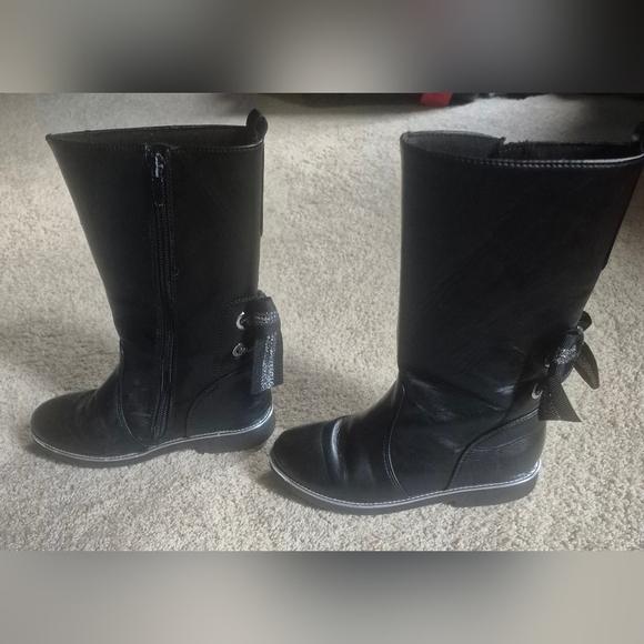 Girls Cute Black Boots with Ribbon Detail - Picture 3 of 5